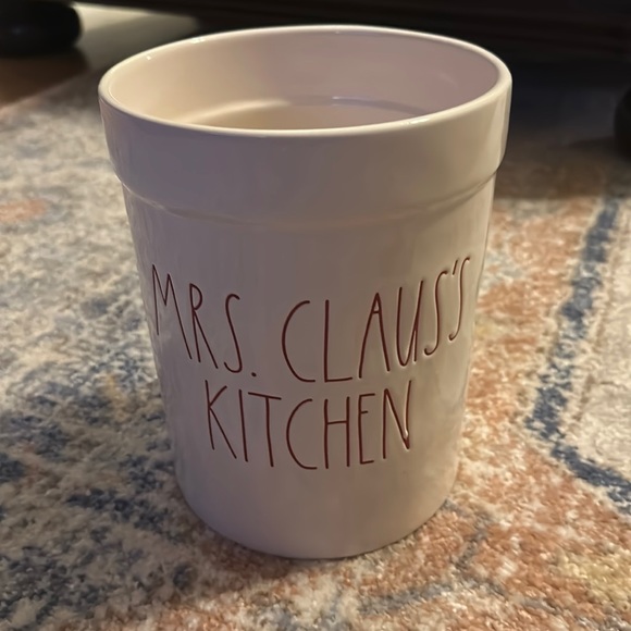 Rae Dunn Kitchen Rae Dunn Mrs Clauss Kitchen Utensil Holder Poshmark